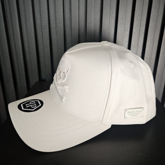 Philipp Plein White Skull and Crossbones Cap - Picture 2 of 8